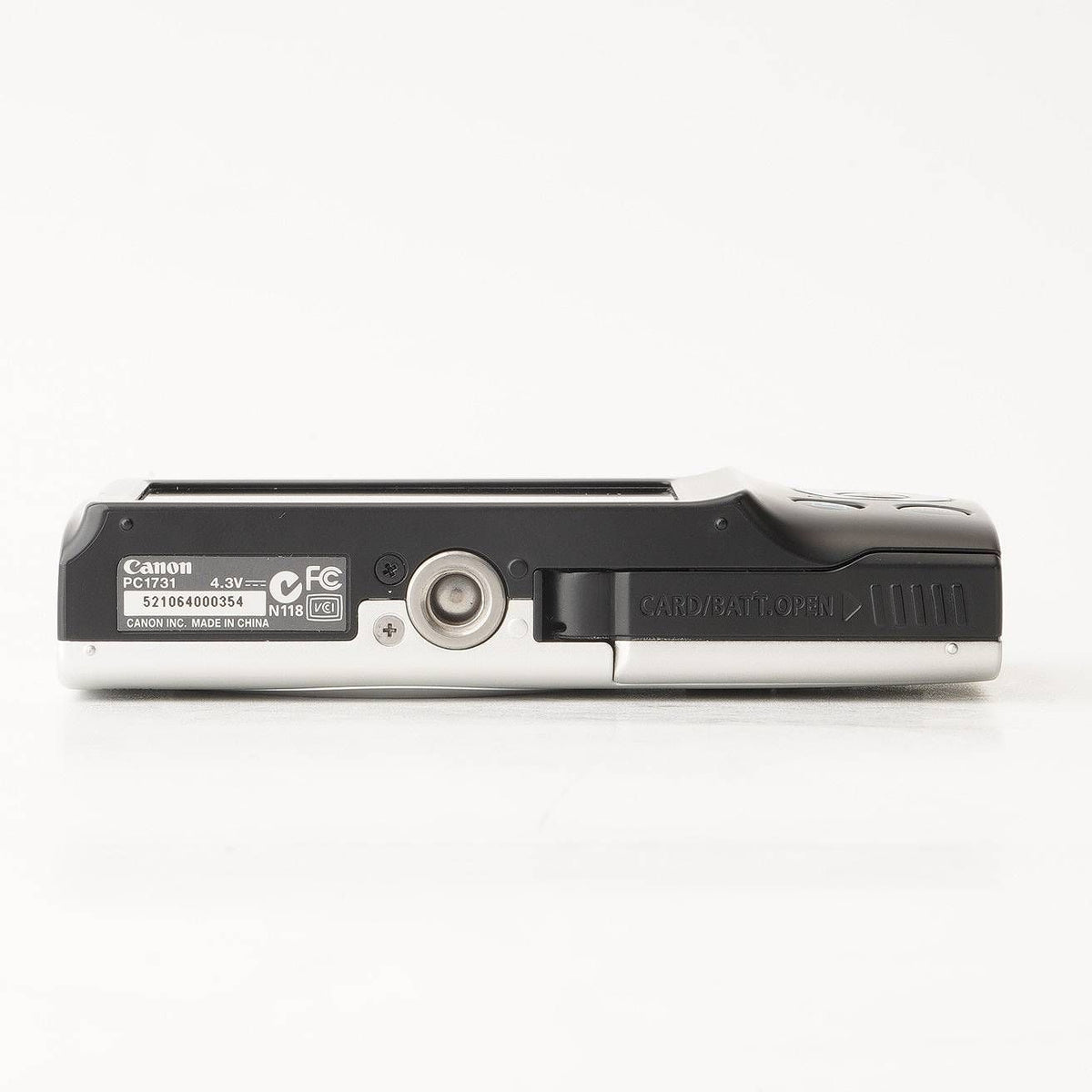 Canon PowerShot A2400 IS (Silver) - Filem.sg