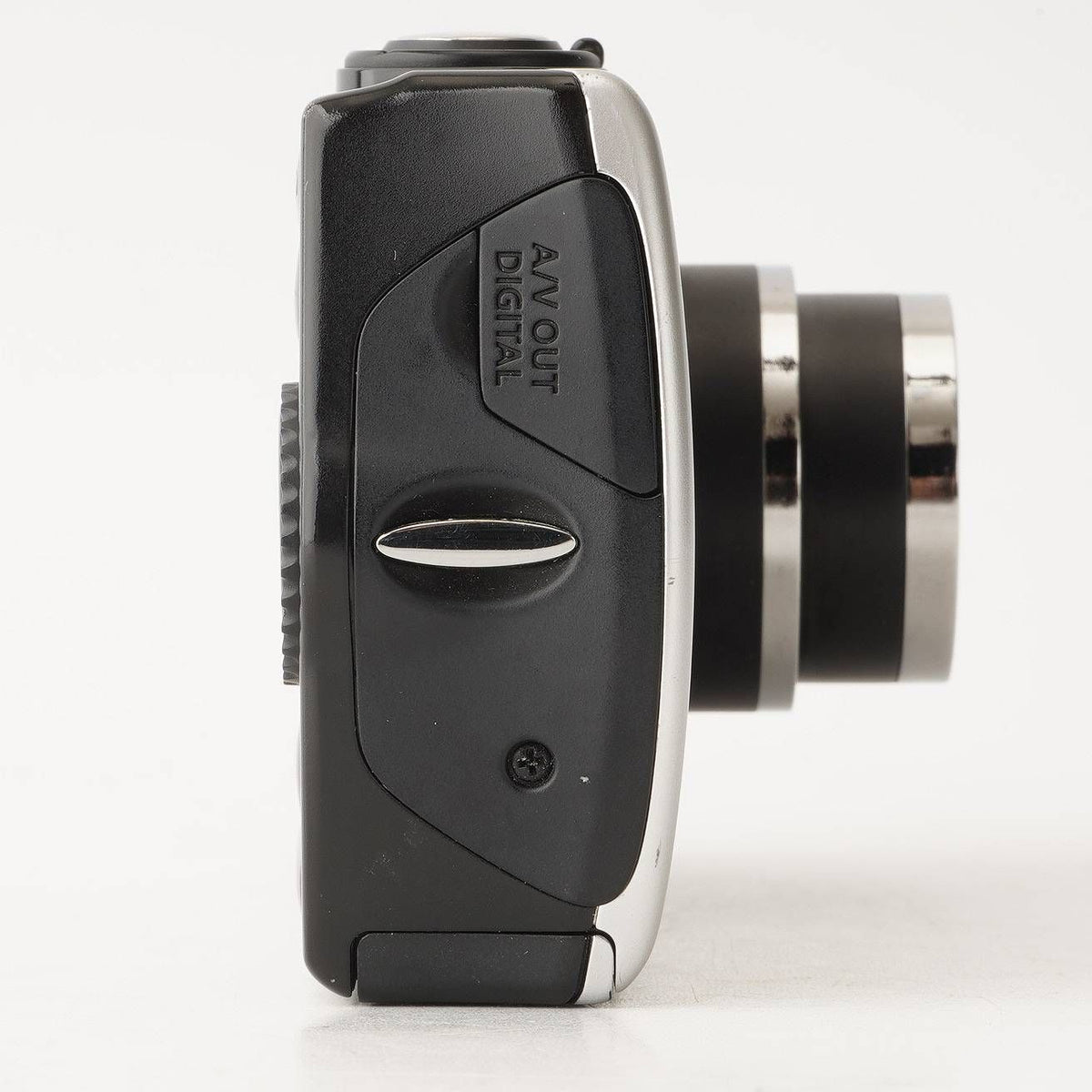 Canon IXY Digital 920 IS (Silver) - Filem.sg