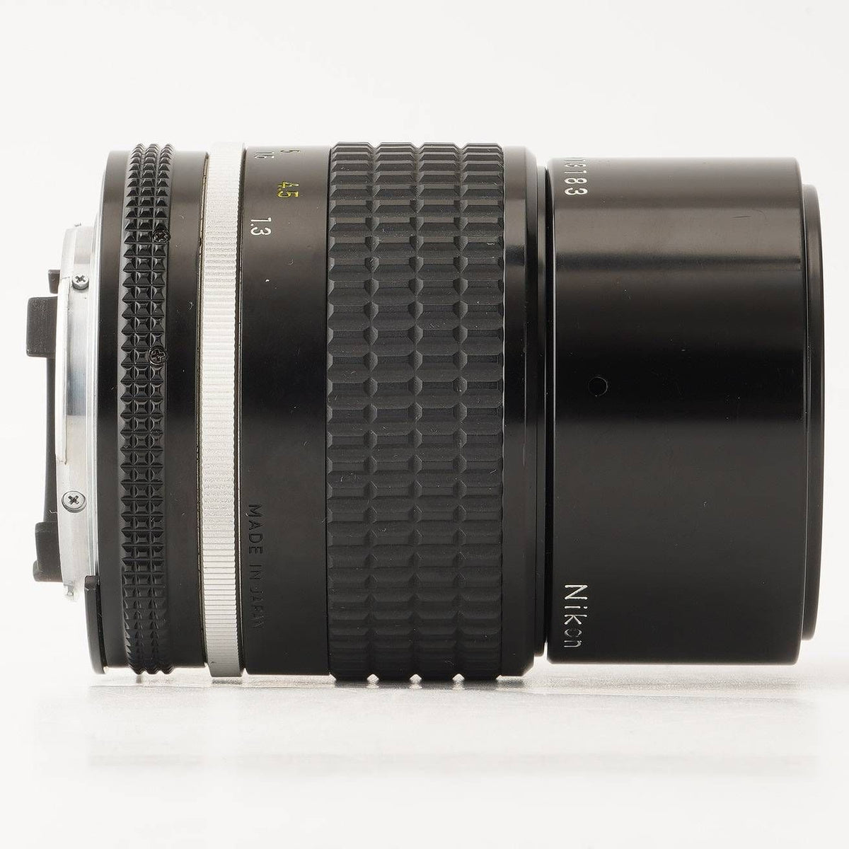 Nikon Ai-S Nikkor 135mm f/2.8 - Filem.sg