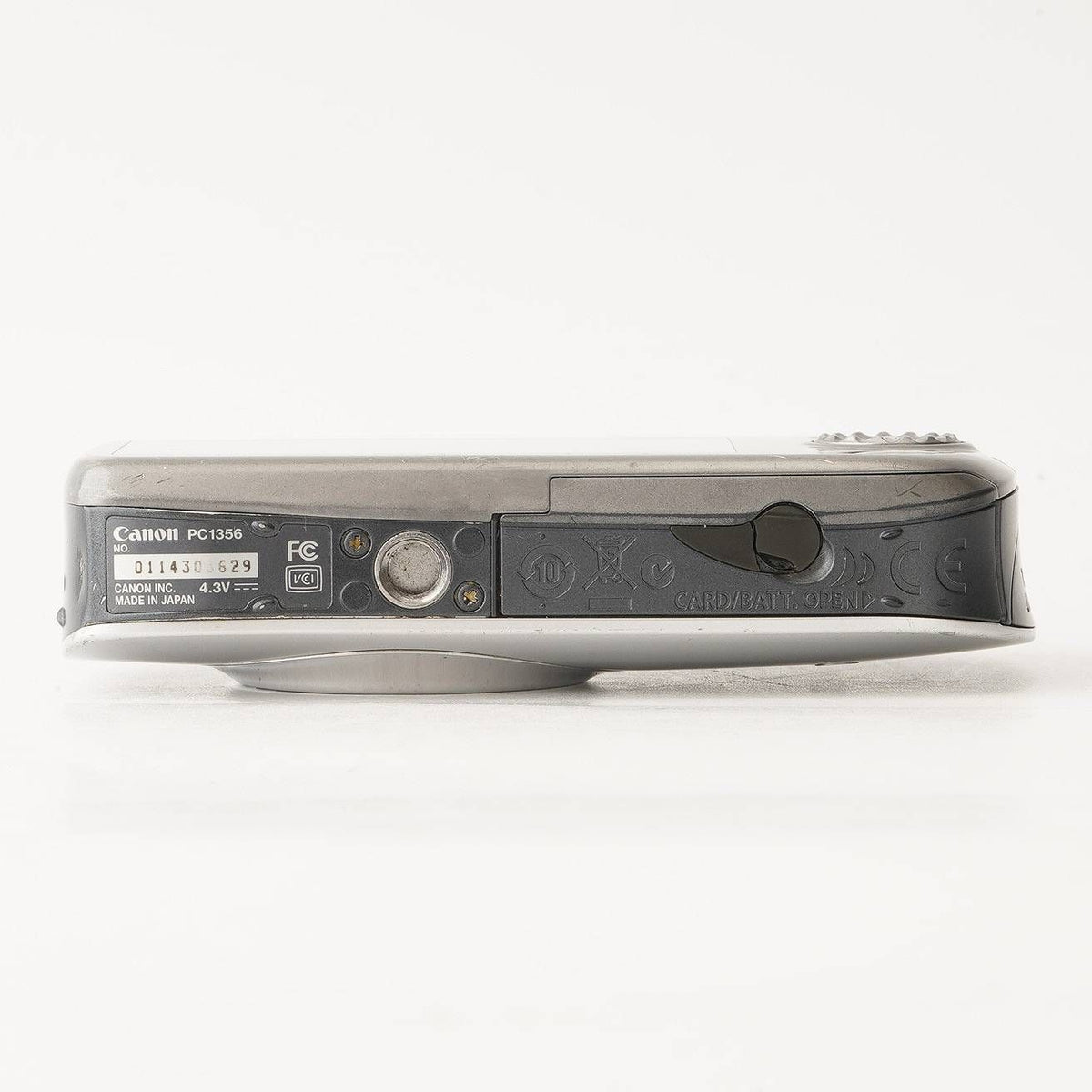 Canon IXY Digital 510 IS (Silver) - Filem.sg
