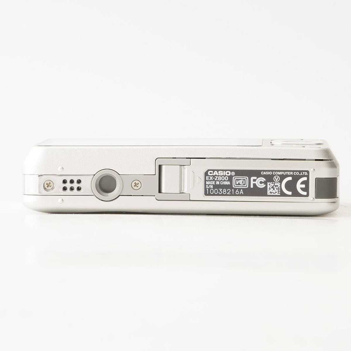 Casio Exilim EX-Z800 (Silver) - Filem.sg