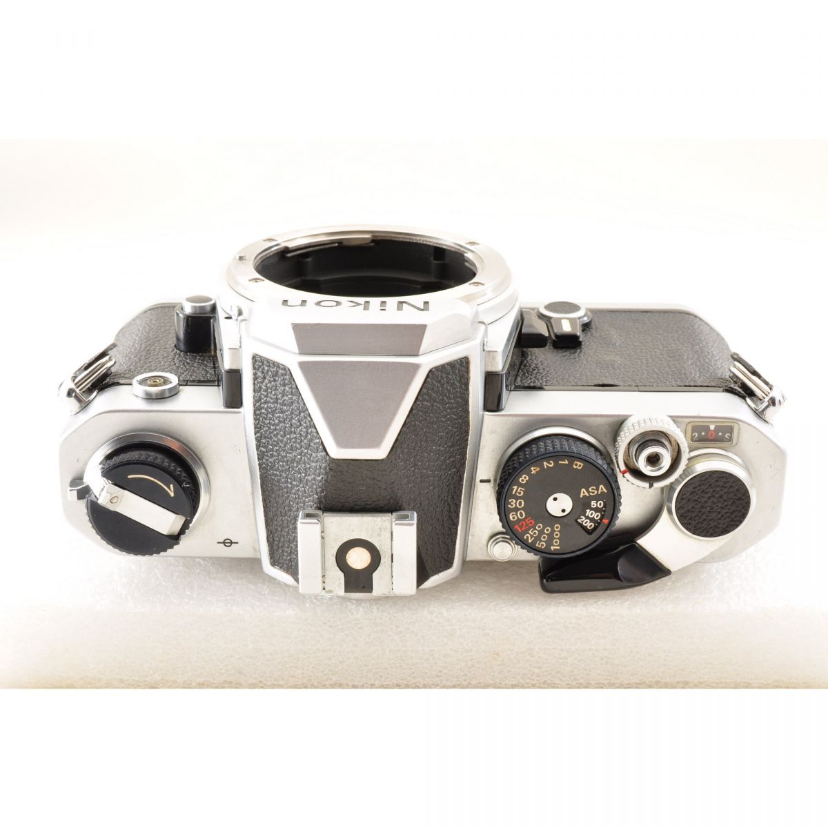 Nikon FM with Ai Nikkor 24mm f/2.8 (Silver) - Filem.sg