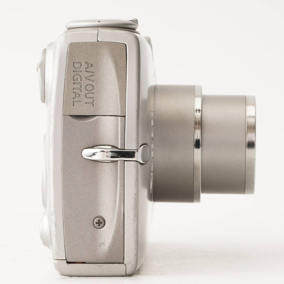 Canon IXY Digital 600 - Filem.sg