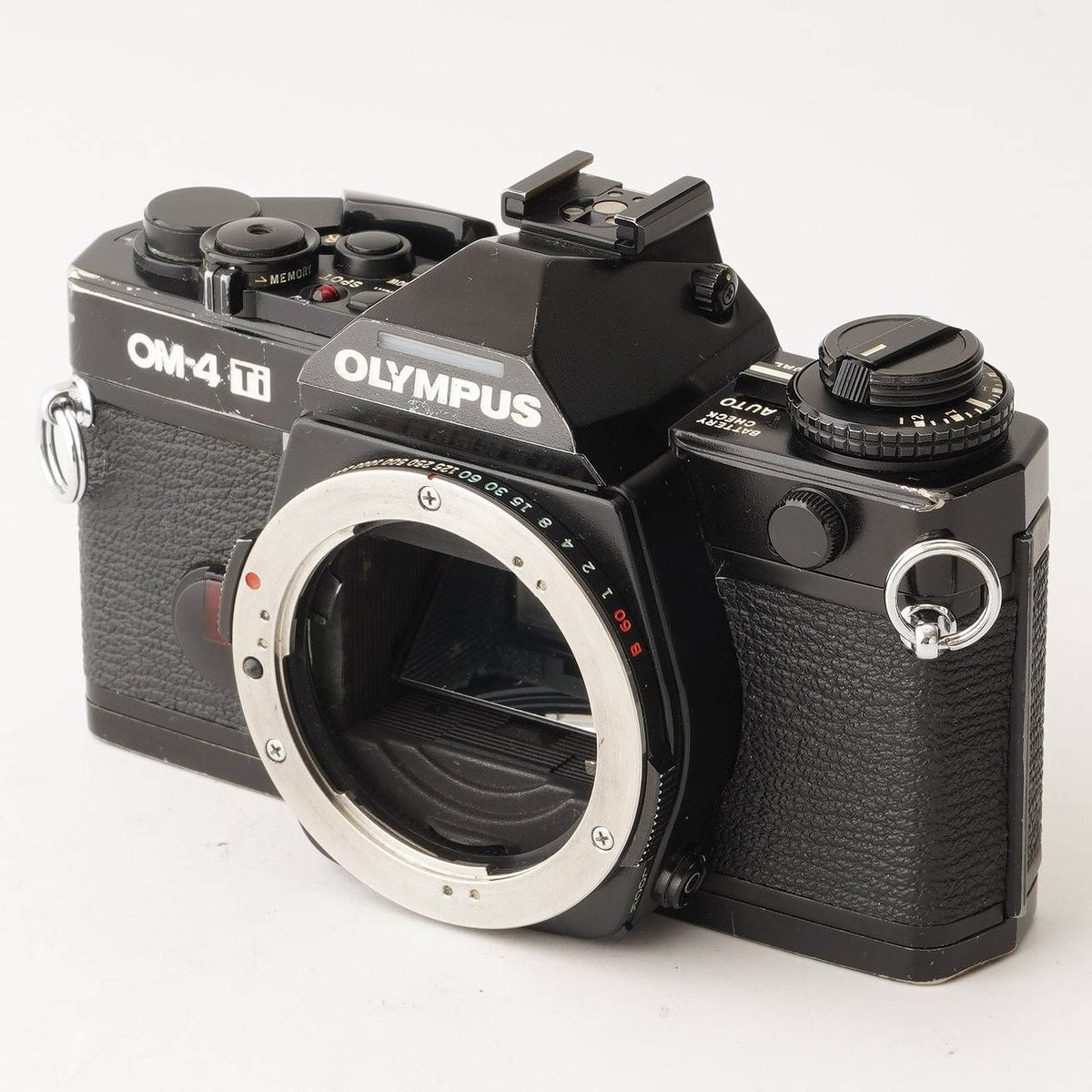 Olympus OM-4 Ti (Black) - Filem.sg