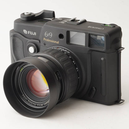 Fujifilm GW690 III Professional - Filem.sg