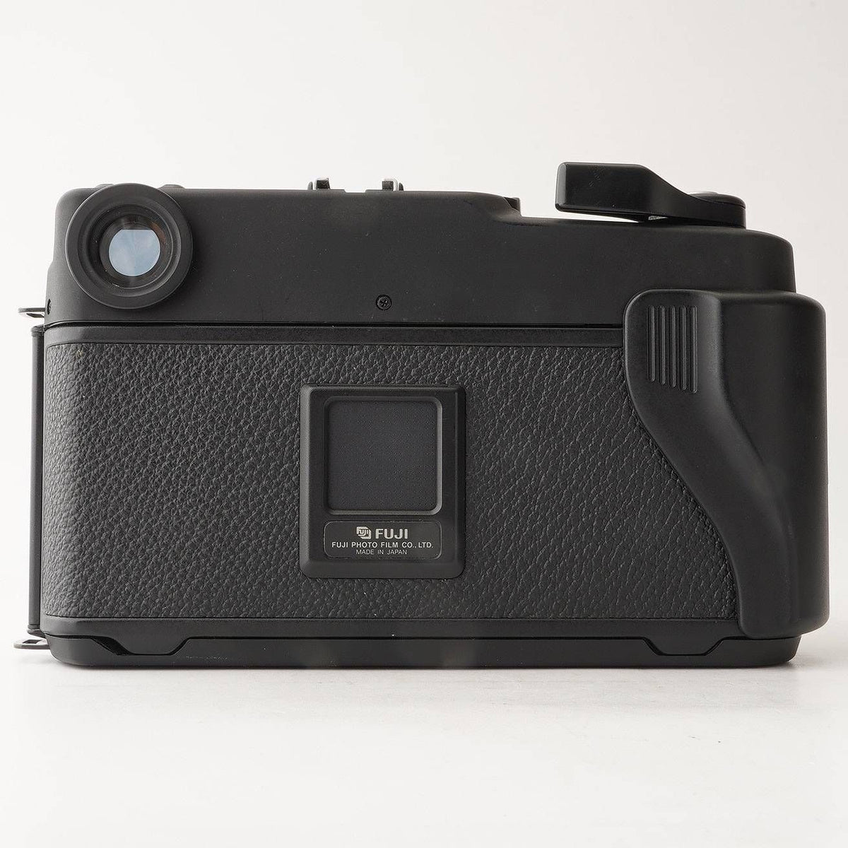 Fujifilm GW690 III Professional - Filem.sg