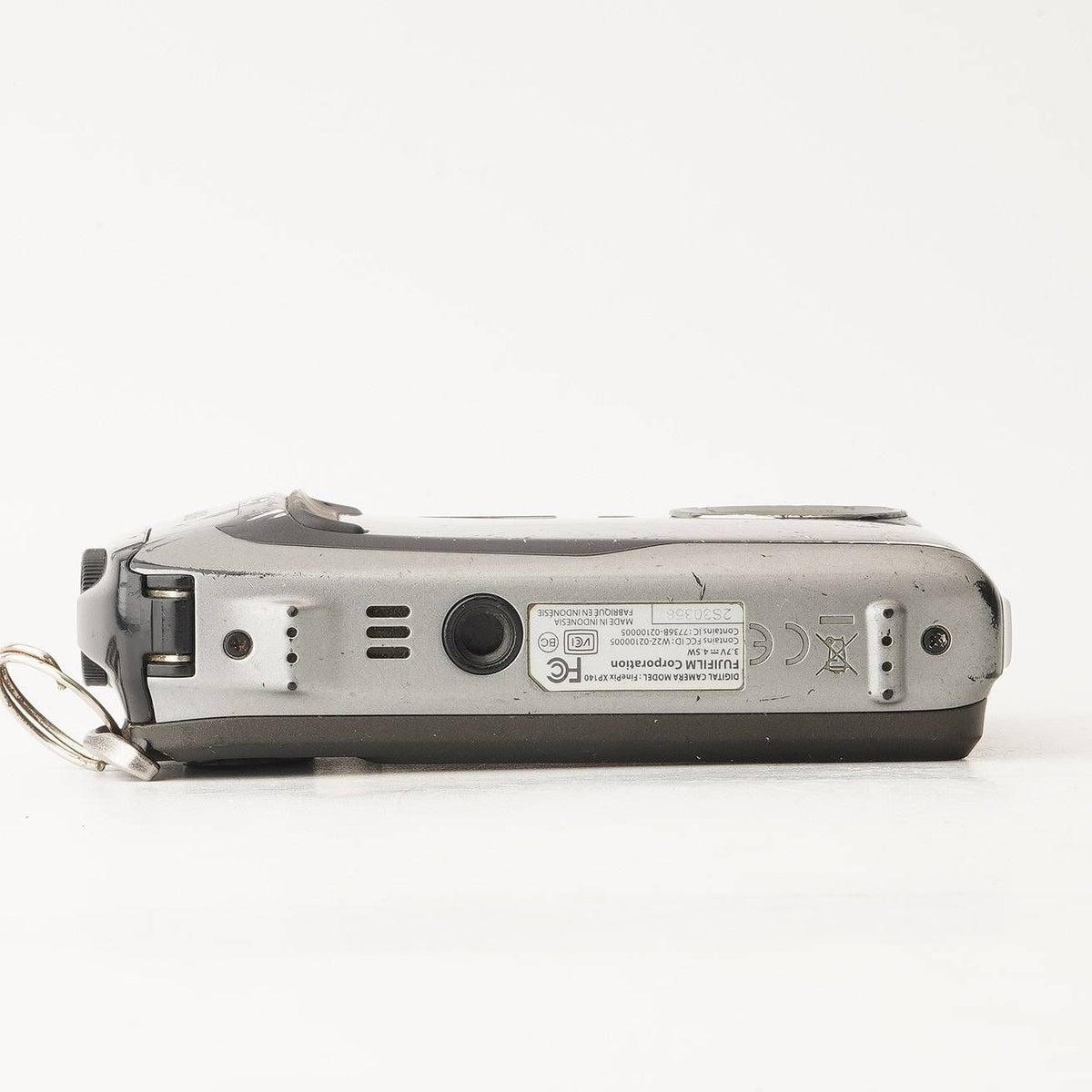Fujifilm FinePix XP140 (Silver) - Filem.sg