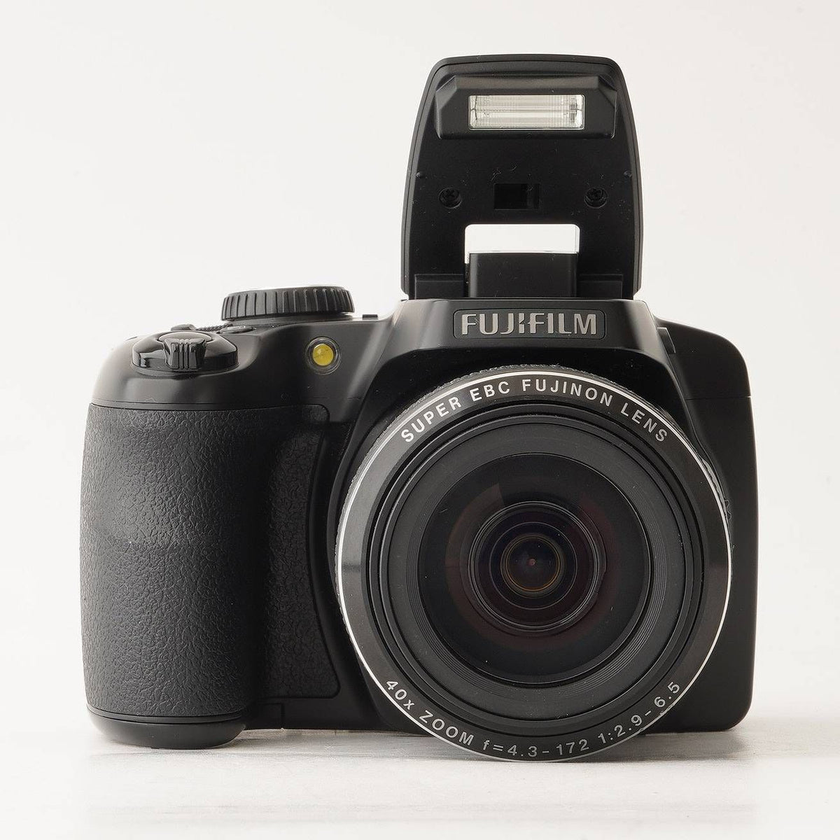 Fujifilm FinePix S8200 (Black) - Filem.sg