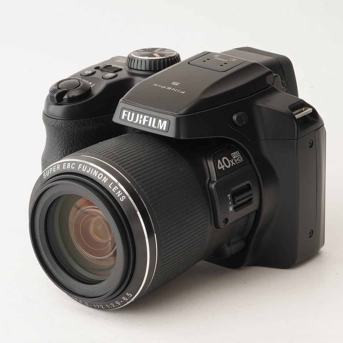 Fujifilm FinePix S8200 (Black) - Filem.sg