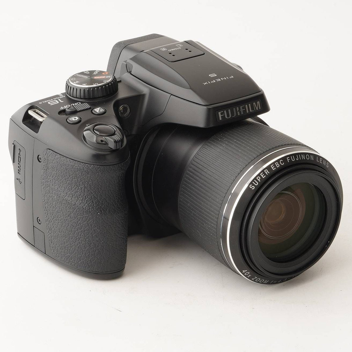Fujifilm FinePix S8200 (Black) - Filem.sg