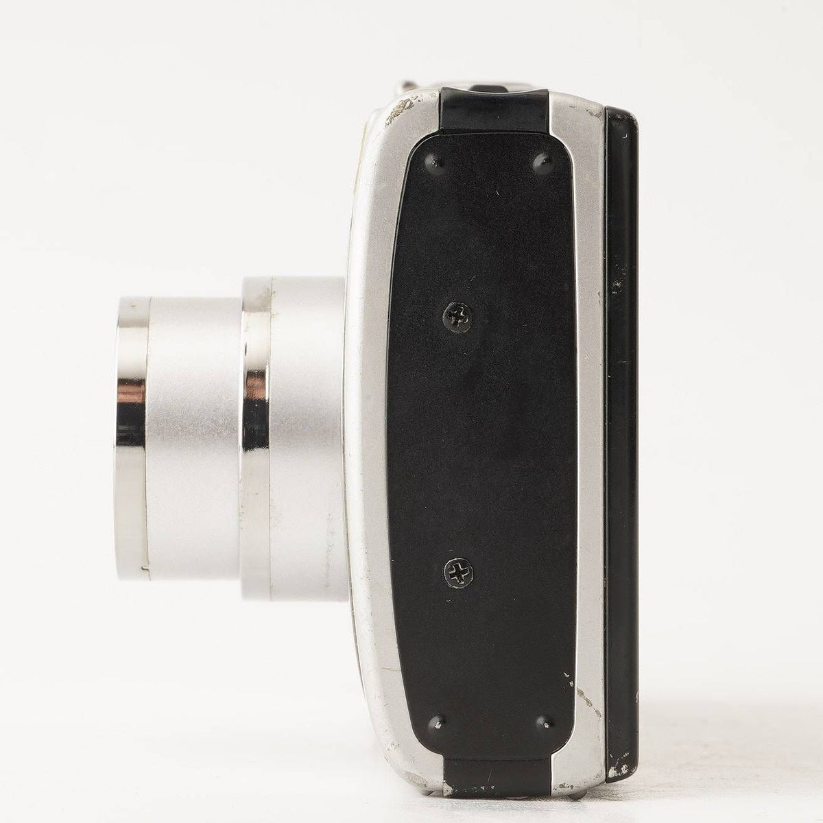 Canon IXY Digital 910 IS (Silver) - Filem.sg