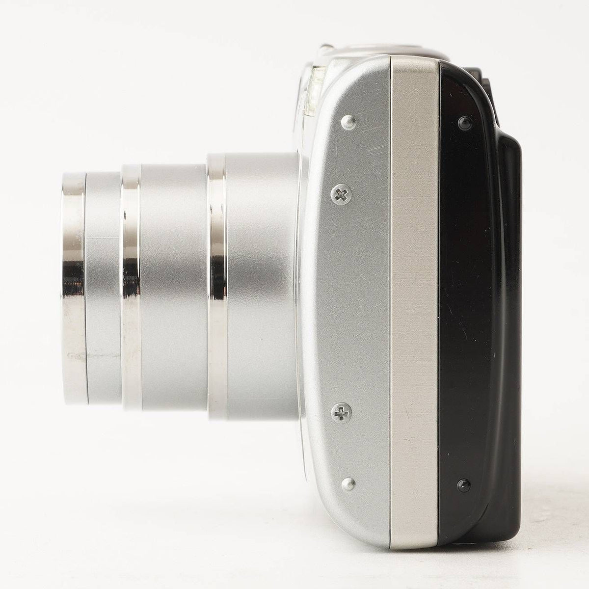 Canon IXY Digital 800 IS (Silver) - Filem.sg