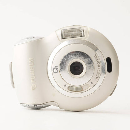 Fujifilm Q1 Digital (White) - Filem.sg