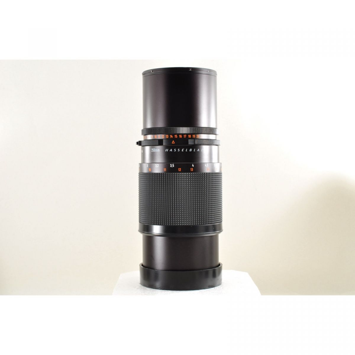 Hasselblad CF Sonnar T* 250mm f/5.6 - Filem.sg