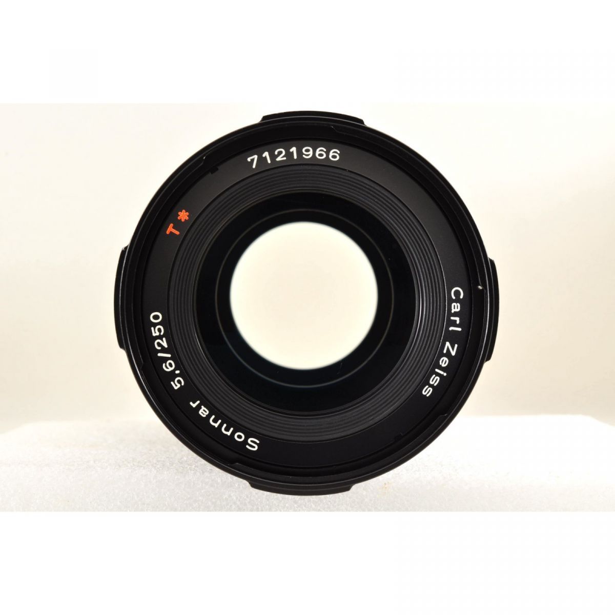 Hasselblad CF Sonnar T* 250mm f/5.6 - Filem.sg