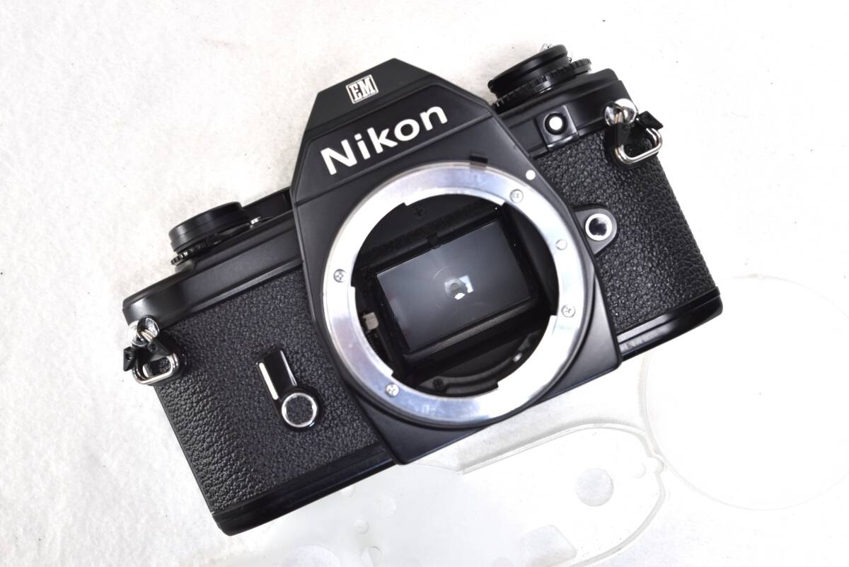 Nikon EM - Filem.sg