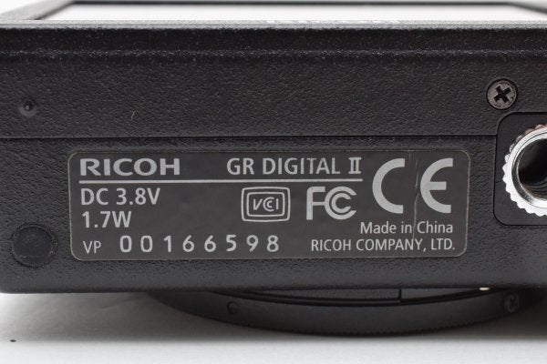 Ricoh GR DIGITAL II - Filem.sg