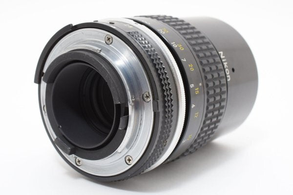 Nikon Ai NIKKOR 135mm F2.8