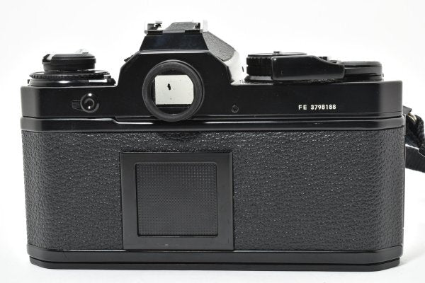 Nikon FE