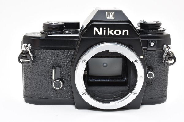 Nikon EM