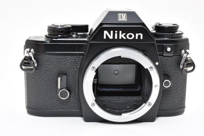 Nikon EM