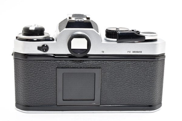 Nikon FE Silver