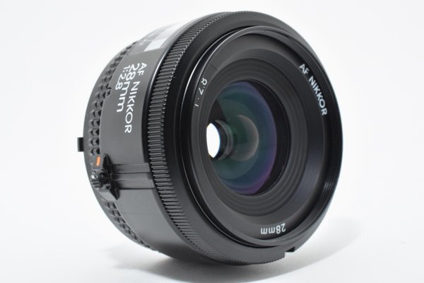 Nikon AF Nikkor 28mm F2.8