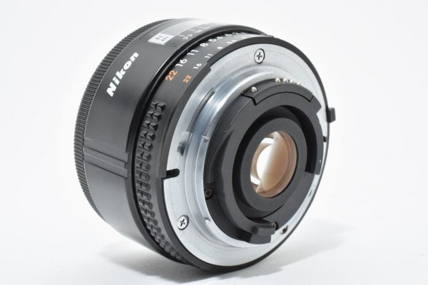 Nikon AF Nikkor 28mm F2.8