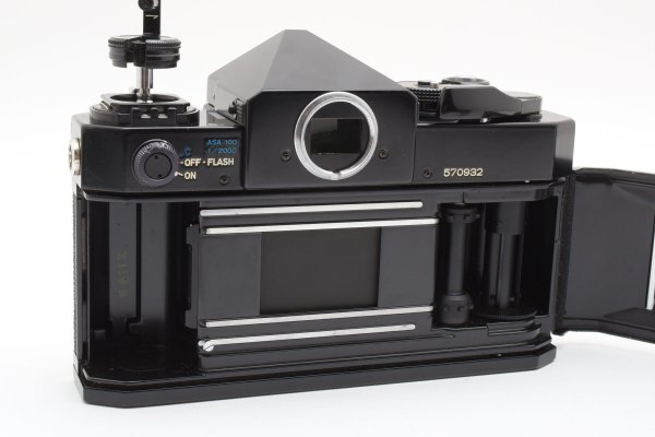 Canon F-1