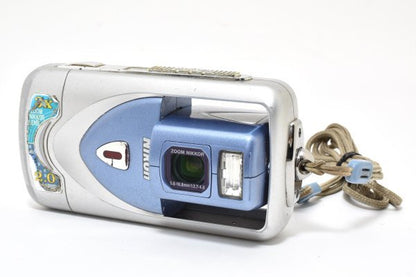 Nikon COOLPIX 2500