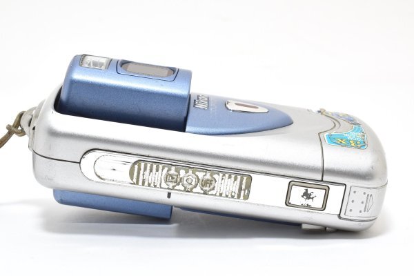 Nikon COOLPIX 2500