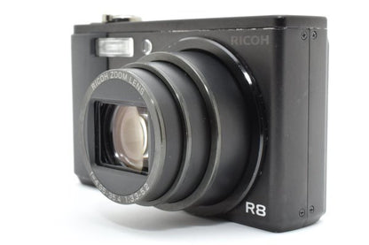 Ricoh R8 - Filem.sg