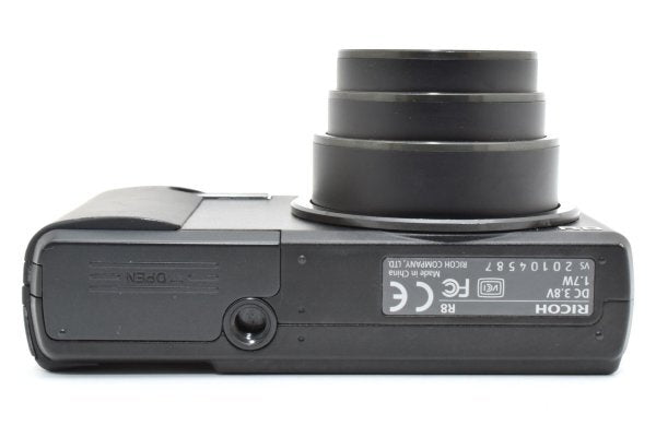 Ricoh R8 - Filem.sg