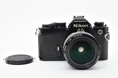 Nikon FM + Ai NIKKOR 28mm f/2.8