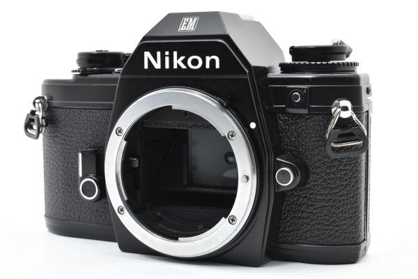 Nikon EM