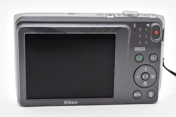 Nikon COOLPIX S3700 Silver