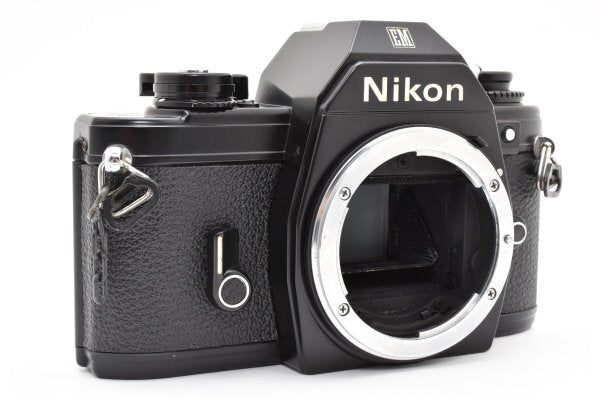 Nikon EM