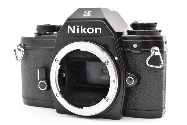 Nikon EM