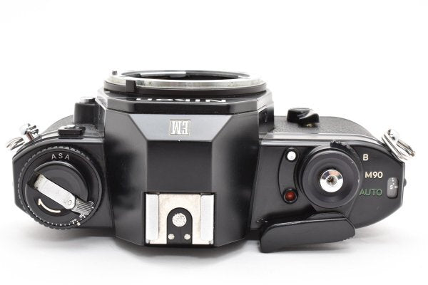 Nikon EM