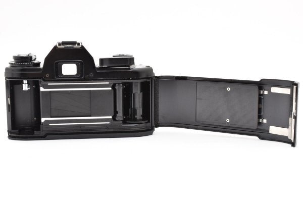 Nikon EM
