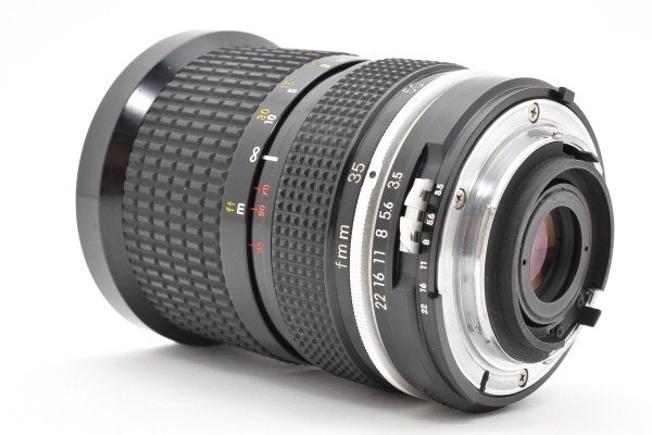 Nikon Ai Zoom-NIKKOR 35-70mm F3.5