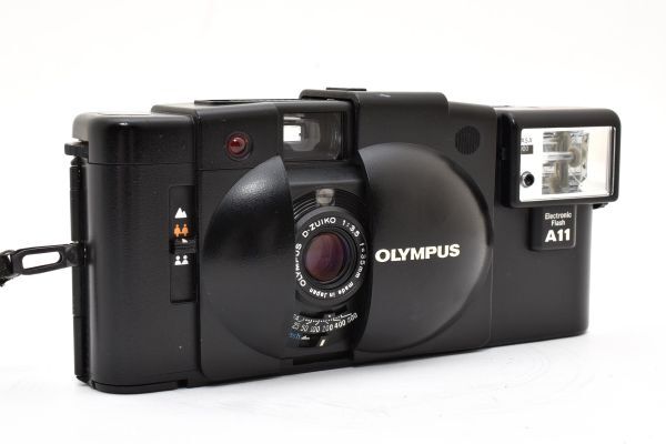 Olympus XA2 with D.Zuiko 35mm f/3.5 + A11 Flash