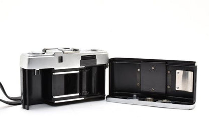 Olympus PEN Sanko with D.Zuiko 28mm f/3.5