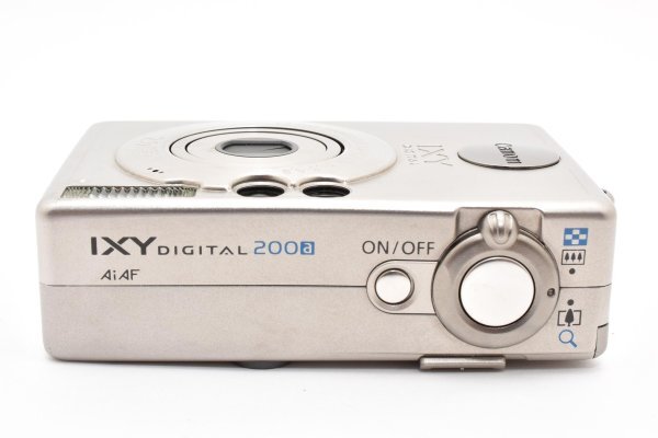 Canon IXY Digital 200 - Filem.sg