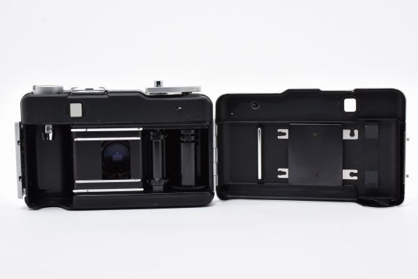 Canon demi EE17 Half-frame with SH 30mm f/1.7