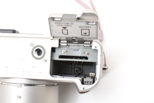 Panasonic LUMIX DMC-FZ1 - Filem.sg