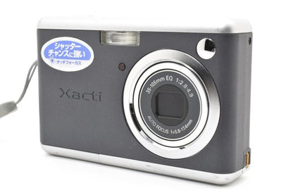 Sanyo Xacti DSC-S6 - Filem.sg
