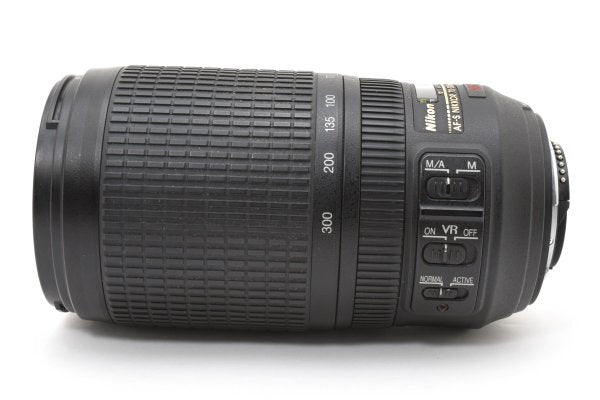 Nikon AF-S Nikkor 70-300mm f4.5-5.6G ED VR - Filem.sg