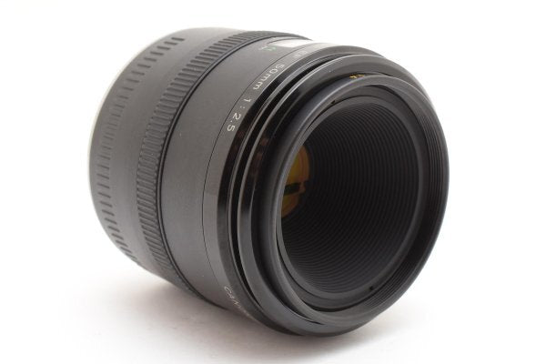 Canon EF 50mm f2.5 COMPACT-MACRO - Filem.sg