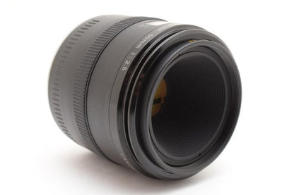 Canon EF 50mm f2.5 COMPACT-MACRO - Filem.sg